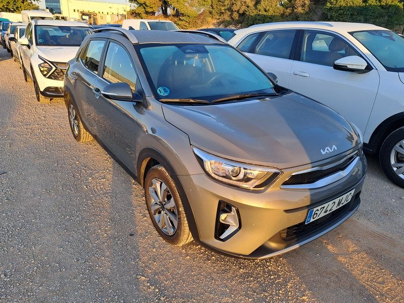 KIA STONIC