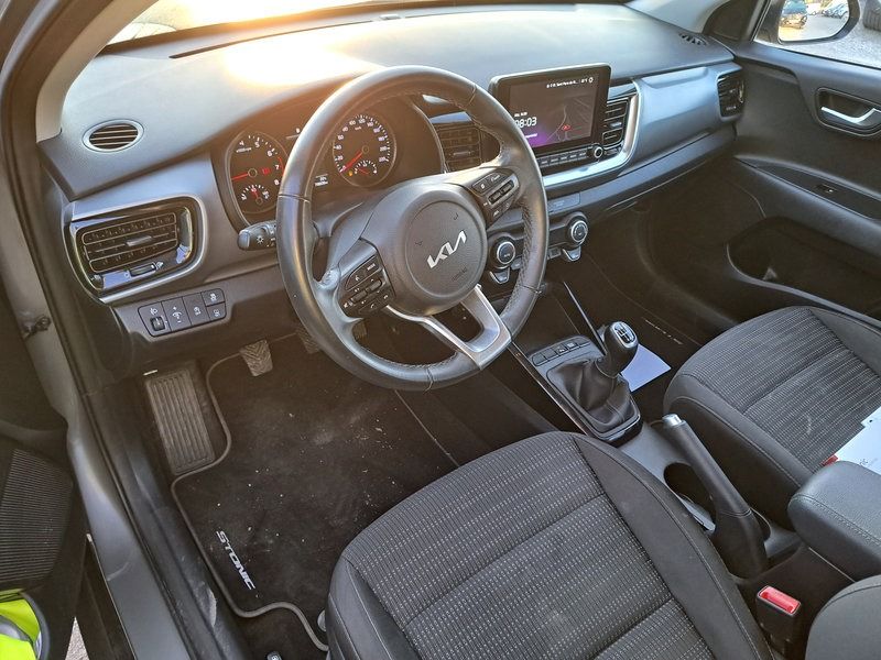 KIA STONIC